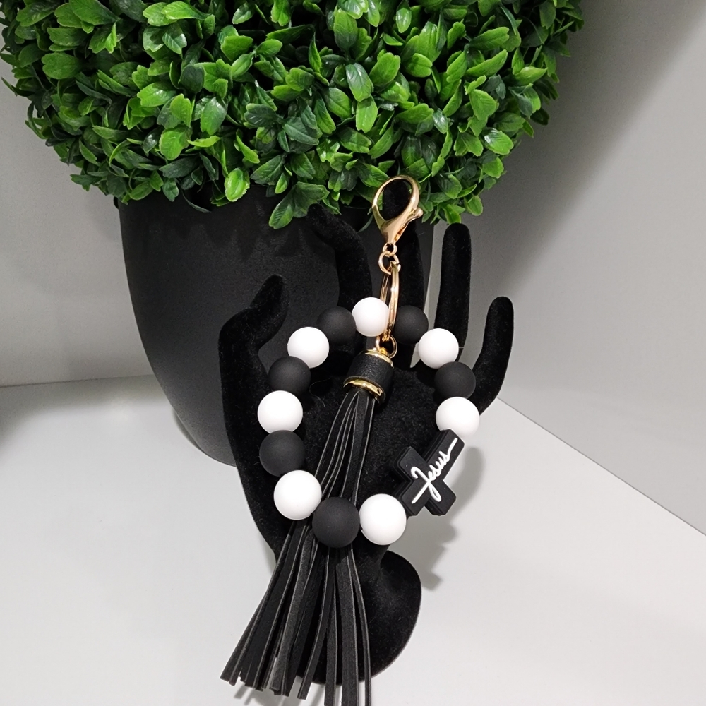 NWT Black & White Faith 'Jesus' Keyring Tassel Beaded Bracelet
